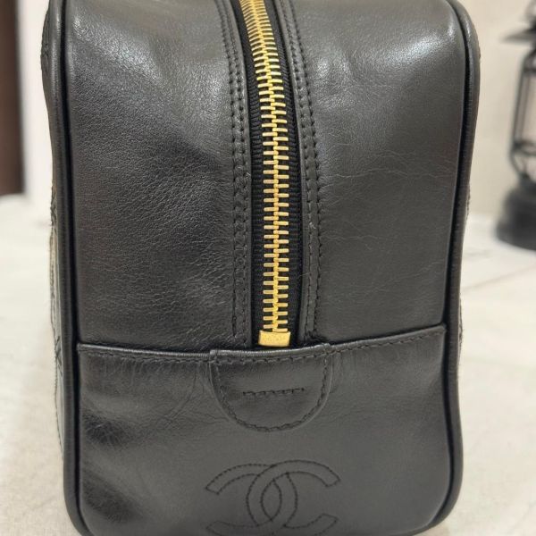 CHANEL 香奈兒皮革化妝包 