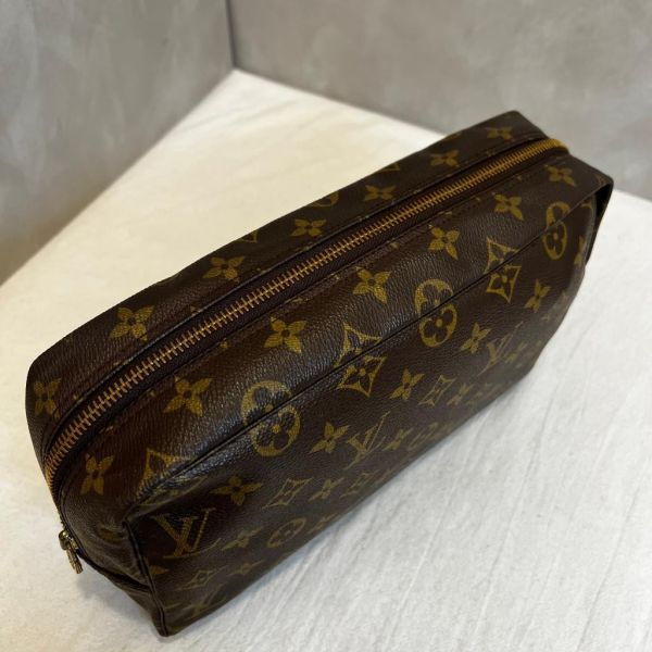 LV 經典洗漱包 手拿包 