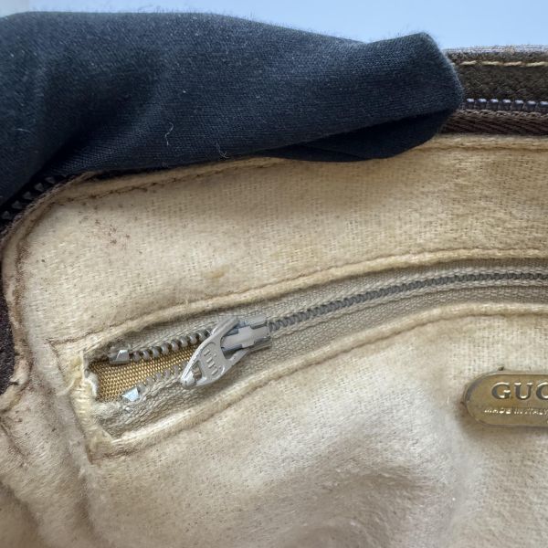 Gucci GG Supreme斜挎包 