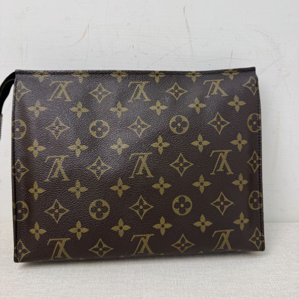 LV 白皮 老花洗漱包 
