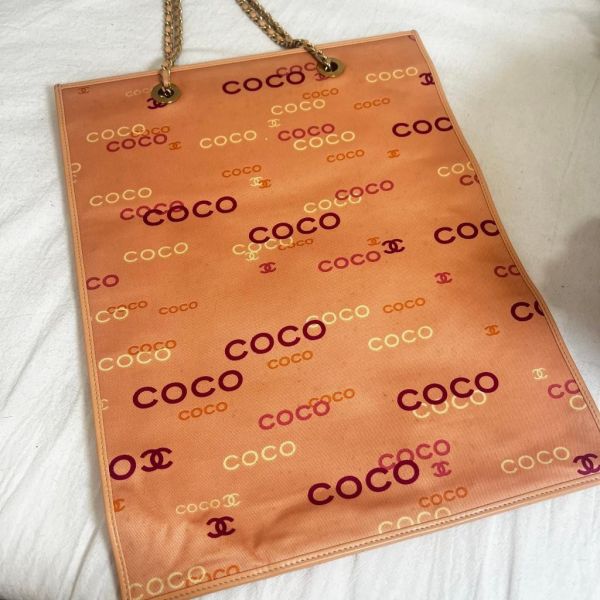 CHANEL 粉紅色帆布COCO印花包 