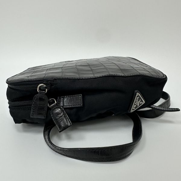 Prada 普拉達 鱷魚紋壓花後背包 