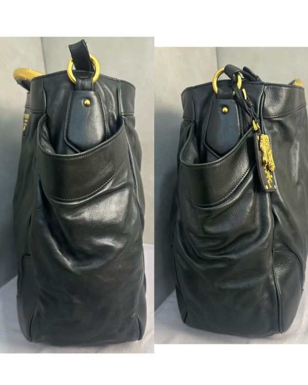 Prada  Vitello Daino Hobo 黑色手提包 