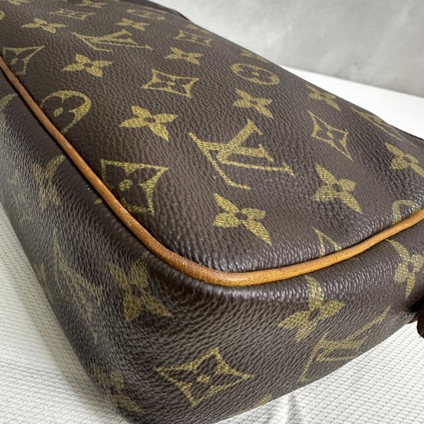 Louis Vuitton 23 手拿包 