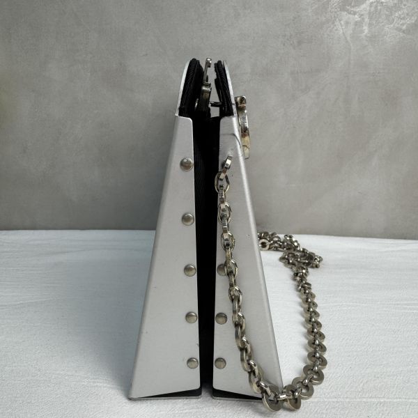 Ferragamo Gancini AU-21 6717 銀色鋁製單肩包 