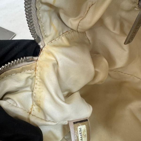 Chanel 冰格奶茶皮革拼接帆布法棍包 