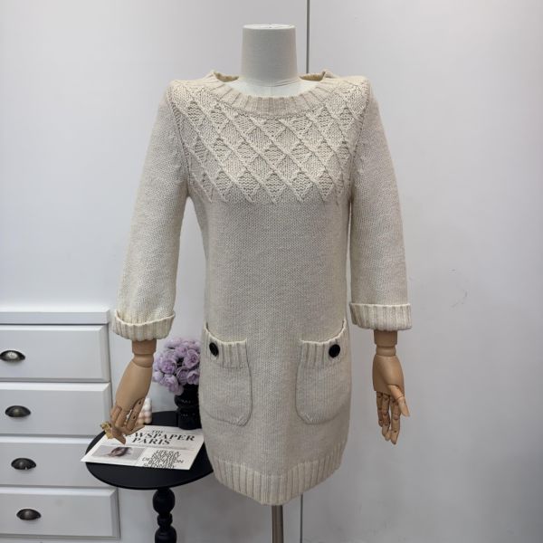 Burberry 米白色針織連衣裙 