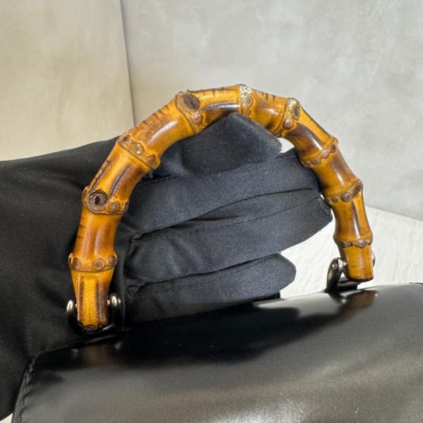 Gucci 尼龍黑色小後背包 