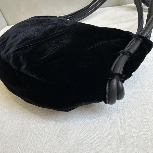 Emporio Armani 亞曼尼 毛毛半月包 水餃包 