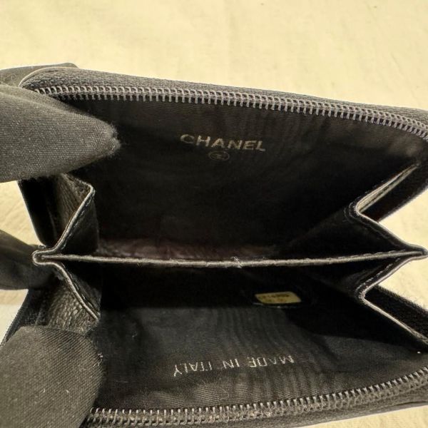 Chanel 魚子醬零錢包 