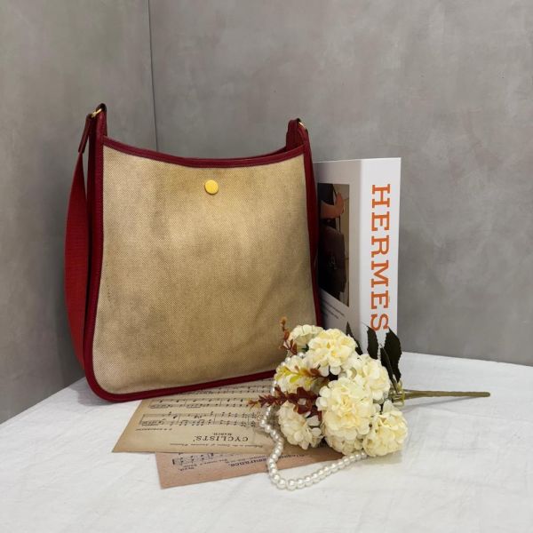 Hermès Vespa 紅色帆布拼接包 