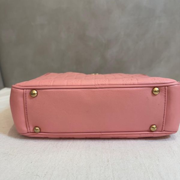 Chanel 浮雕粉色托特包 