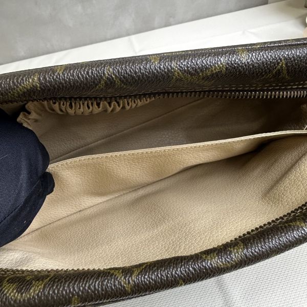 Louis Vuitton 28化妝包 