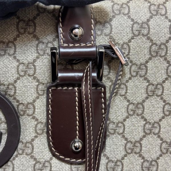 Gucci 滿版老花西裝手提包 