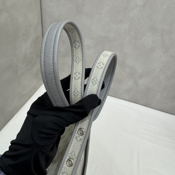 LV 童話森林系列郵差包 