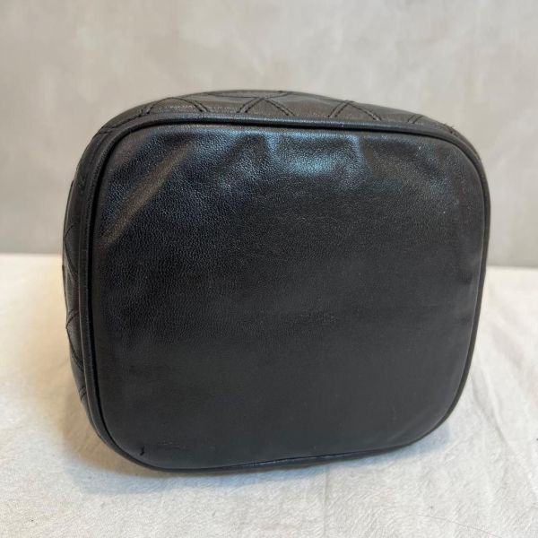 CHANEL 經典款化妝箱包 