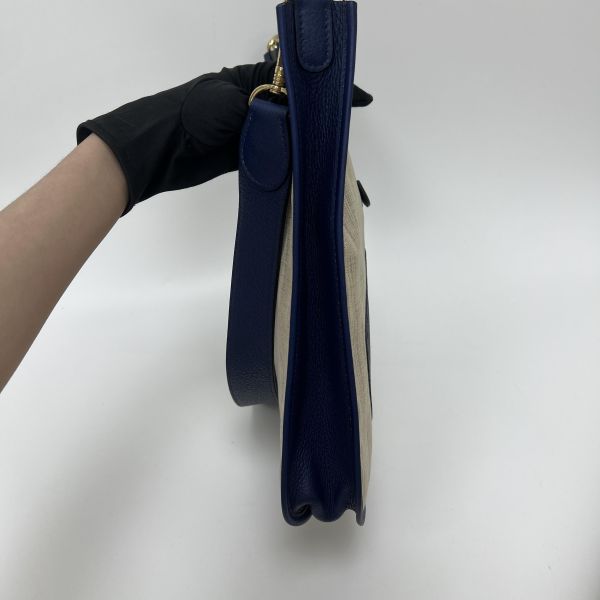 Hermès Evelyne草編手袋 