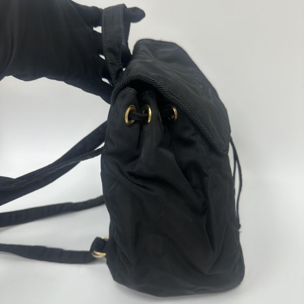 Prada 尼龍背包 