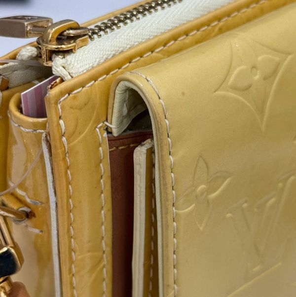 Louis Vuitton 檸檬黃漆皮相機包 