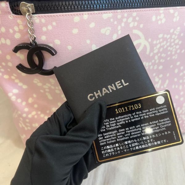 Chanel 粉色帆布托特包 