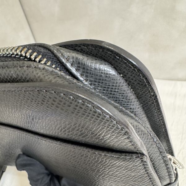 LV 鐵灰色 皮革 手拿包 