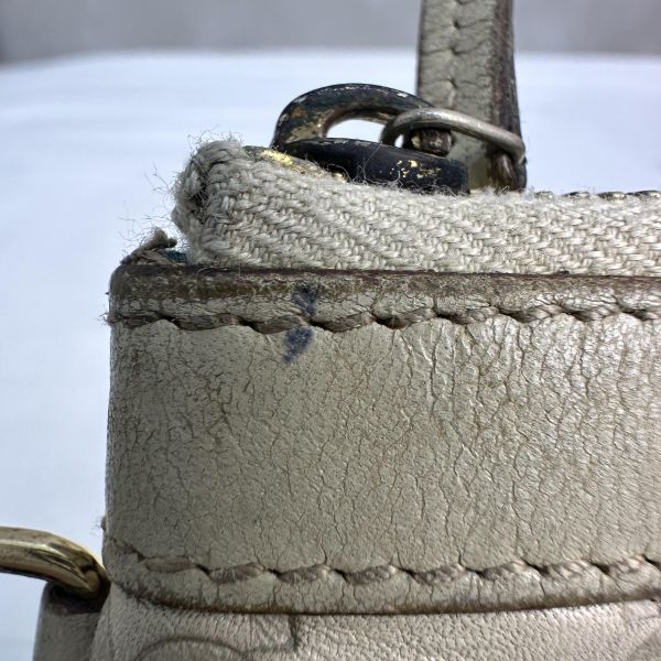 GUCCI 中古米色壓印老花一字拉鍊零錢包卡包 