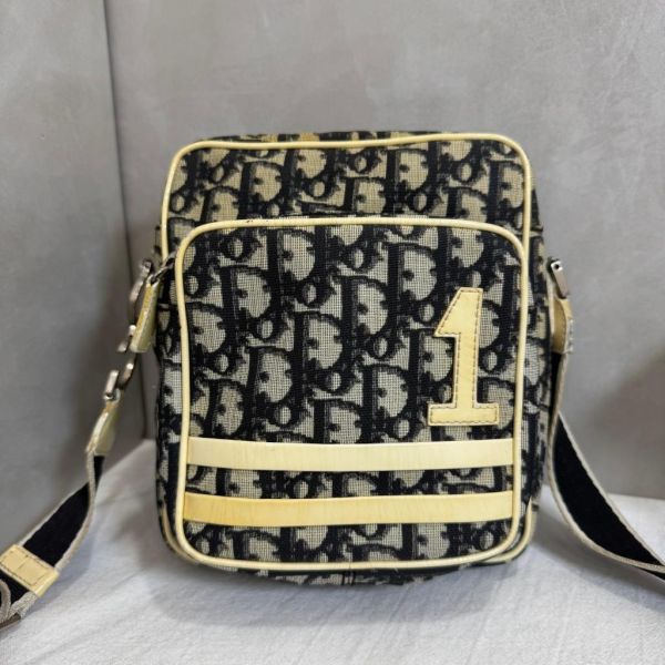 Dior Oblique Number 1 斜背相機包 