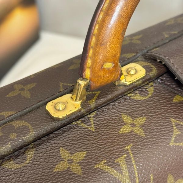 Louis Vuitton 絕版硬殼醫生包 