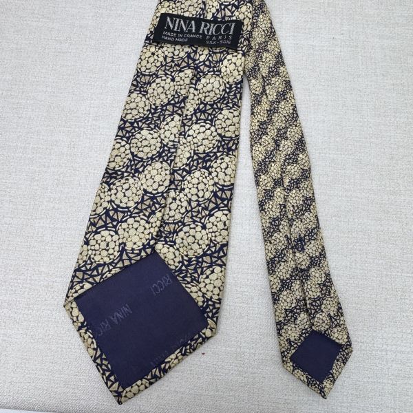 Nina Ricci 米黃 花卉 領帶（中古） 