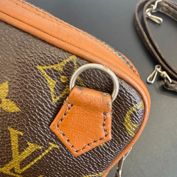 Louis Vuitton 紅皮老花方形斜背包 