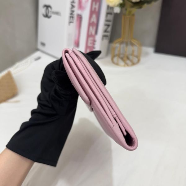 Chanel 粉紅山茶花印花長夾 