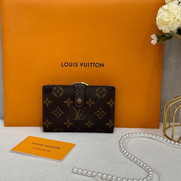 Louis Vuitton 滿版老花短夾 