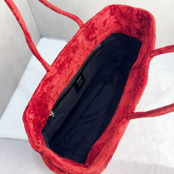 Fendi 復古紅絨面字母托特包 