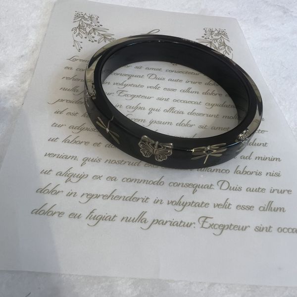 Chanel 樹脂水晶CC 蜻蜓蝴蝶手鐲 