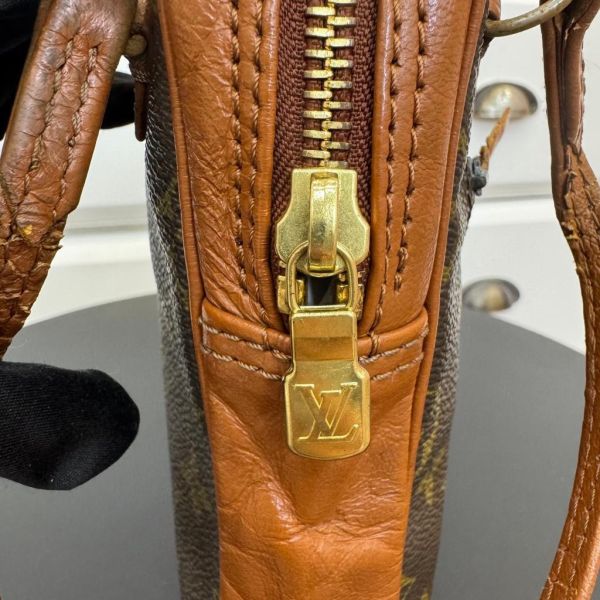 Louis Vuitton 方型手拿包 