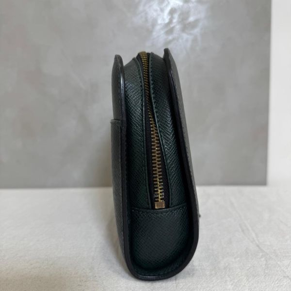 Louis Vuitton 墨綠色手拿包 