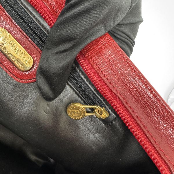 Fendi 復古紅色真皮手拿包 