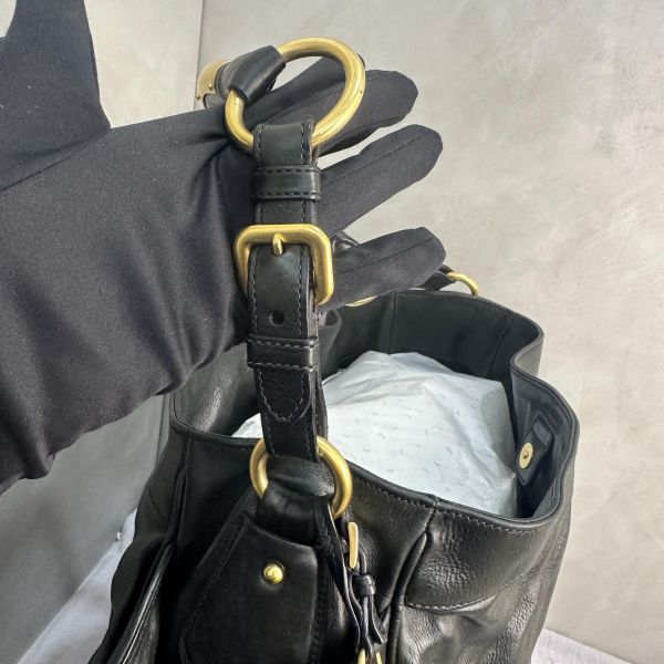 Prada  Vitello Daino Hobo 黑色手提包 