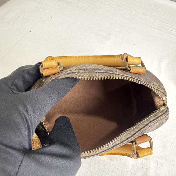 𝐋𝐨𝐮𝐢𝐬 𝐕𝐮𝐢𝐭𝐭𝐨𝐧 中古款 speed nano 手拿包 