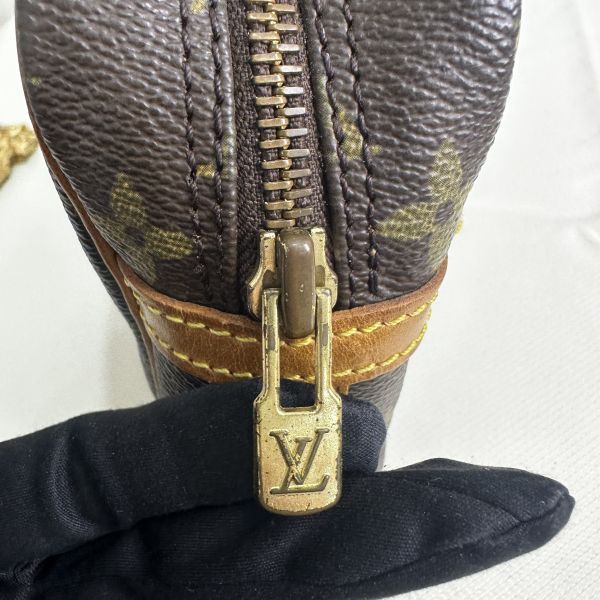 Louis Vuitton 23 手拿包 