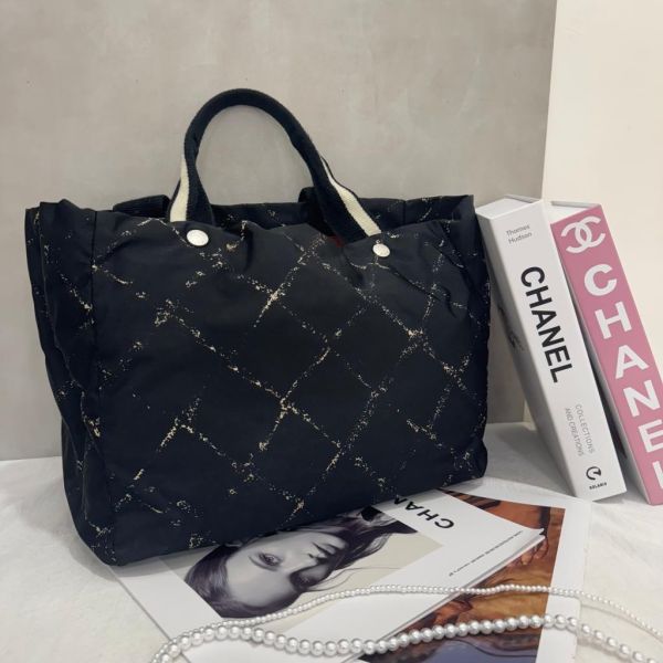 CHANEL 格菱帆布包 