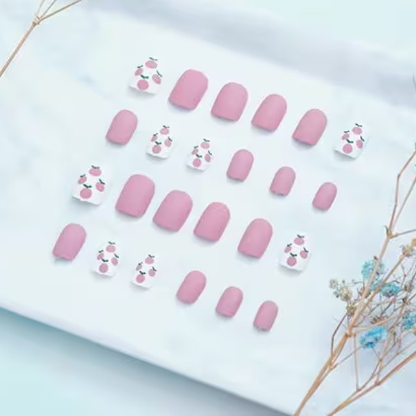 水蜜桃粉白霧面×穿戴式手指甲片×二十四入 水蜜桃粉指甲片、穿戴式指甲片、假指甲、24入指甲片、霧面指甲片、時尚指甲片、派對美甲、拍照美甲、婚禮美甲、簡單穿戴指甲片、日常美甲