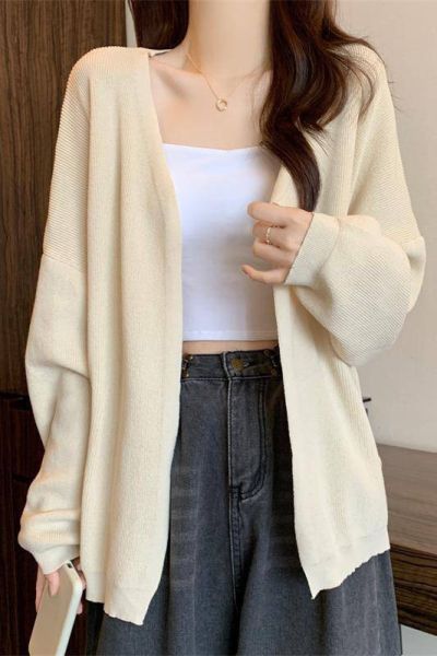 實拍大尺碼春秋針織外披開襟衫寬鬆版型超有質感百搭外套2色 大尺碼女裝, 針織外披, 春秋外套, 寬鬆外套, 遮肉顯瘦, 毛織羊毛混紡, 百搭外套, 秋冬穿搭, 氣質外套, 舒適針織