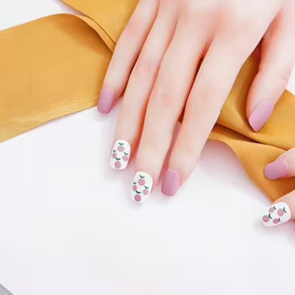 水蜜桃粉白霧面×穿戴式手指甲片×二十四入 水蜜桃粉指甲片、穿戴式指甲片、假指甲、24入指甲片、霧面指甲片、時尚指甲片、派對美甲、拍照美甲、婚禮美甲、簡單穿戴指甲片、日常美甲