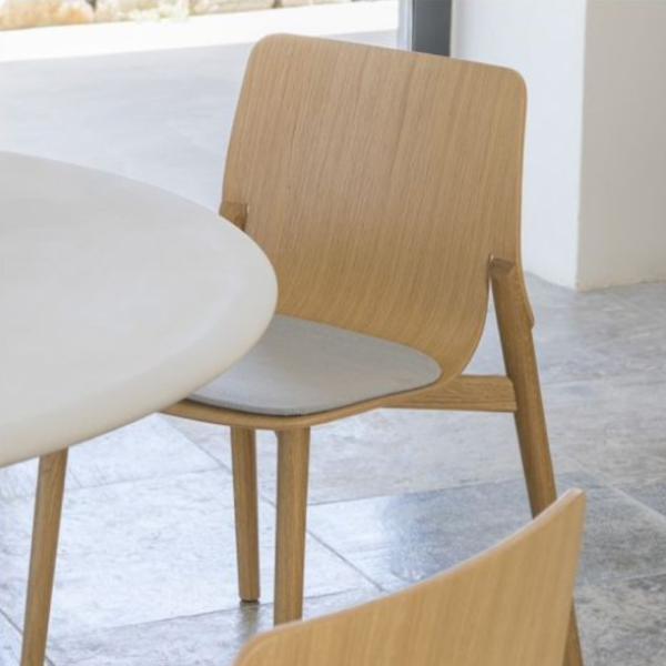 卡雅餐椅 (有坐墊) 