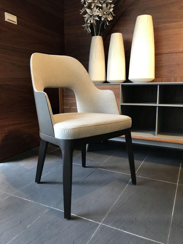 Judit 餐椅 (有扶手) 