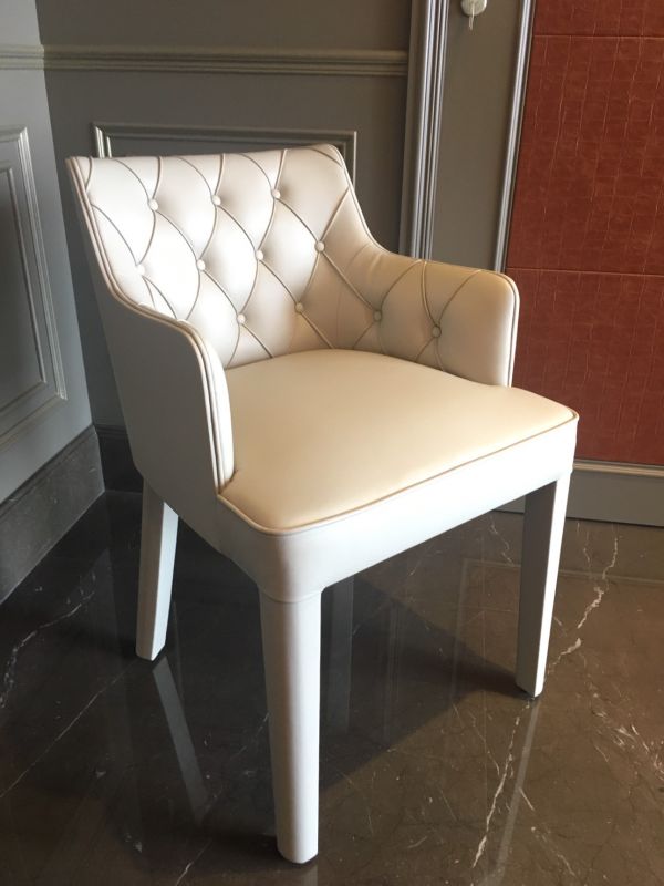 Royale 餐椅 (有扶手) 