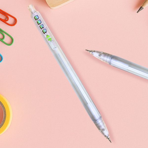 【鼓勵語錄文具區】1.自動橡皮擦 2.馬卡龍鉛筆 3.自動鉛筆 4.小削筆器 5.直尺 6.磁鐵書籤尺 