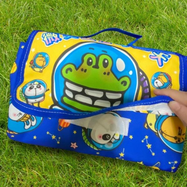 【傻笑鱷魚】太空鱷魚野餐墊｜150×80cm・600D牛津布防水底｜可手提 