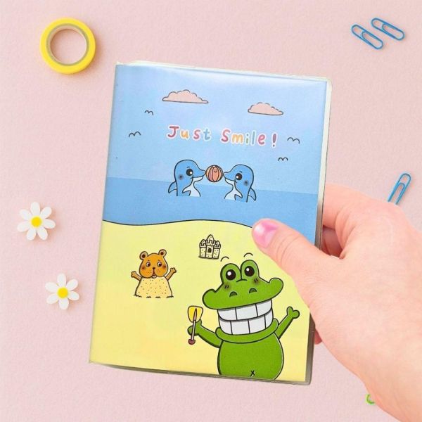 【傻笑鱷魚】A6不過期手帳本｜96頁・日期自填・附防水書套｜雙封面隨機 